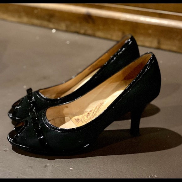 Sofft Size 9 Black Pumps Heel Shoes Faux Suede - Picture 2 of 5